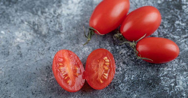 Amish Paste Tomato Growing & Uses - Featured image