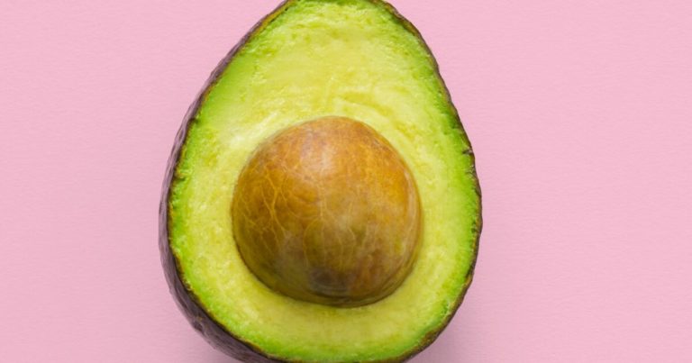 12 Fruit Bearing Plants You Should Start Growing As Soon As Possible - Featured image