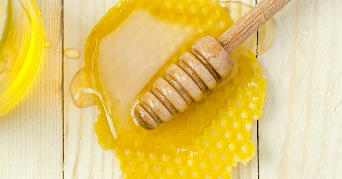 What Is Clover Honey? This Is What Makes It Different Than Other Honey Products