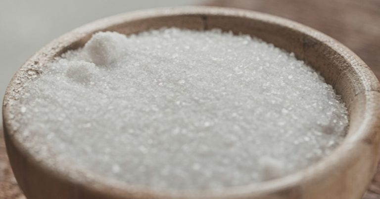 10 Reasons Why Excessive Salt Might Be Harming Your Plants - Featured image