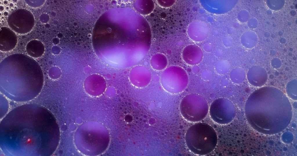 6 Practical Ways To Use Dish Soap In Your Garden - Featured image