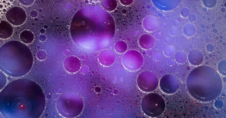 6 Practical Ways To Use Dish Soap In Your Garden - Featured image