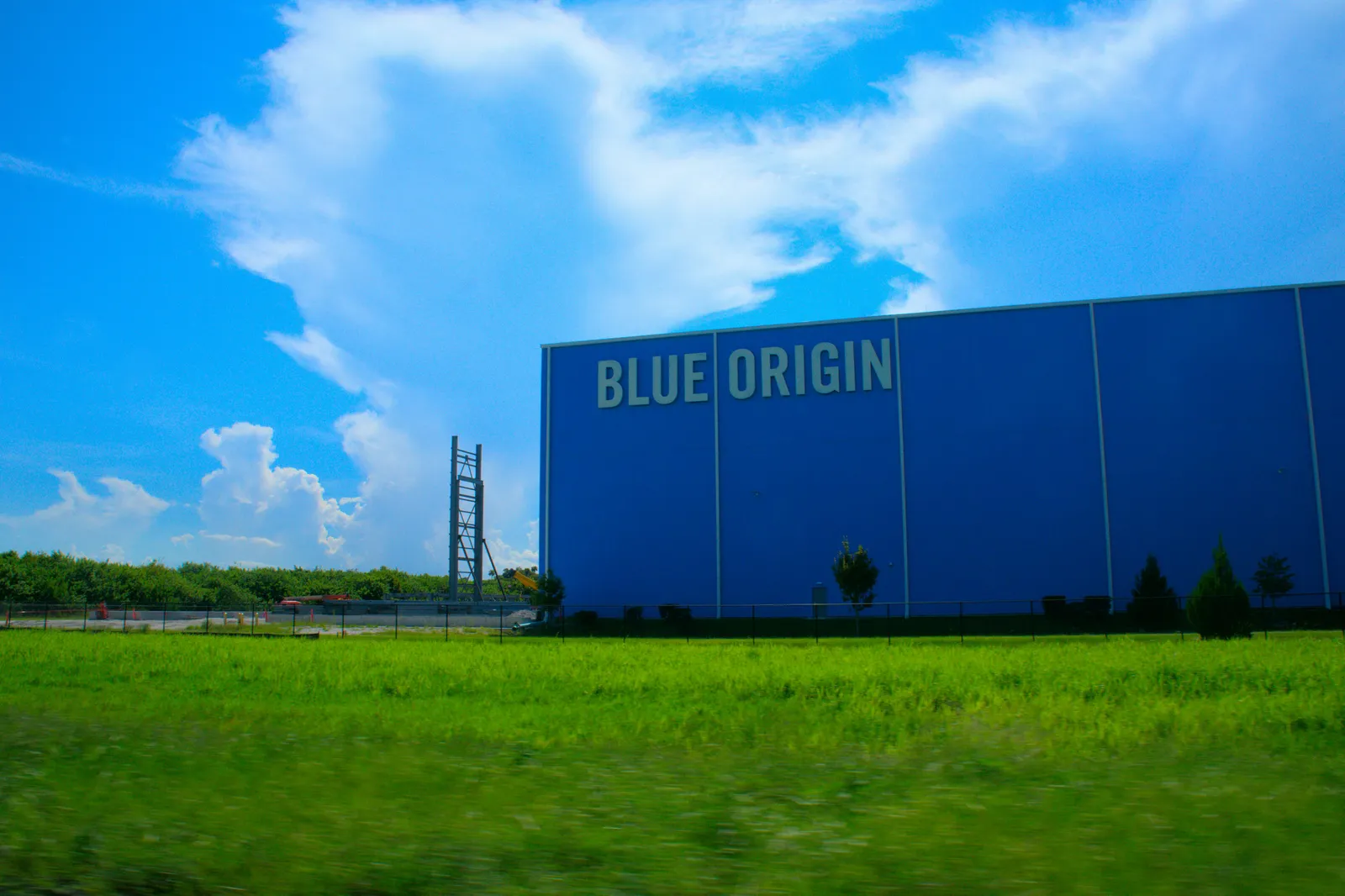 Blue Origin New Glenn Explodes on Florida Launch Pad