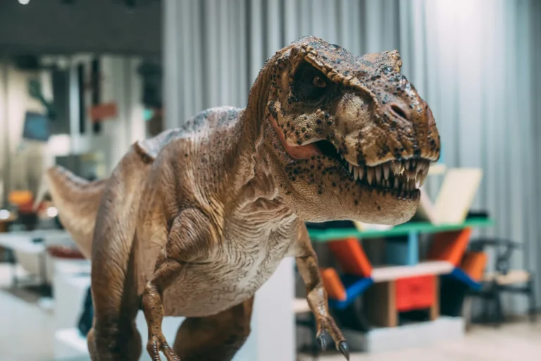 T. Rex Tiny Arms Tied to Evolution's Trade-Offs - Featured image