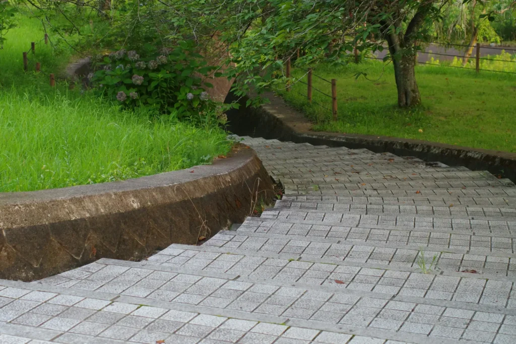 Paver Edging Makes Backyard Gardens Look Professionally Finished - Featured image