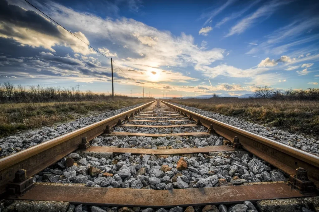 From Concrete to Greenery: The Transformation of America's Abandoned Rail Lines - Featured image