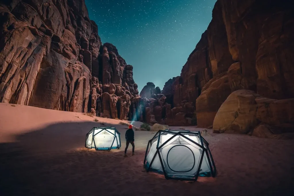 Exploring the Loneliest Highway: A Guide to Remote Desert Camping - Featured image