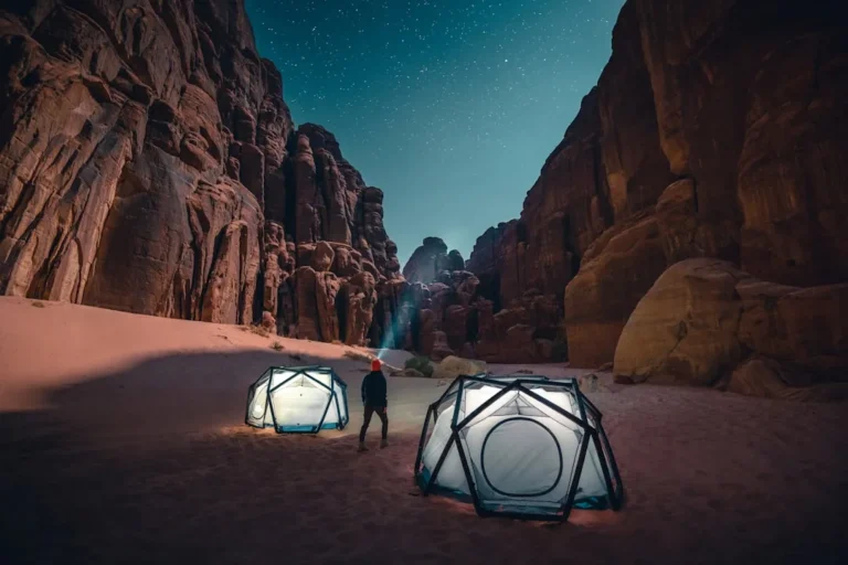 Exploring the Loneliest Highway: A Guide to Remote Desert Camping - Featured image