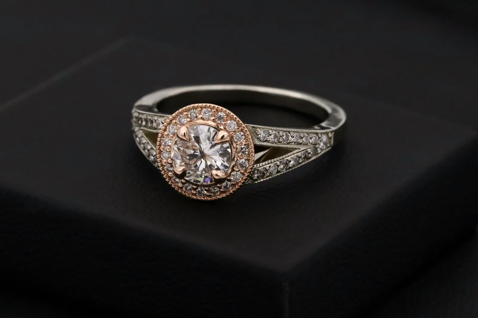 Metal Detectorist Unearths 16th-Century Diamond Ring in Once-in-a-Lifetime Find