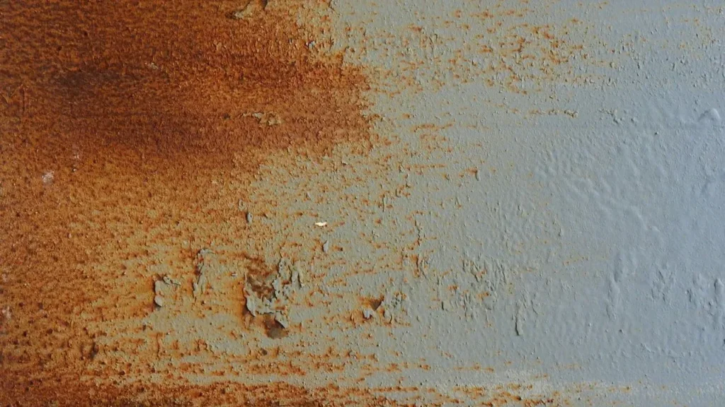 Lemon Juice, Salt, and Sunlight Remove Rust Stains - Featured image