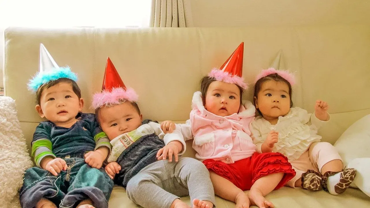 Against Steep Odds, a Brisbane Mother Welcomes Four Identical Daughters