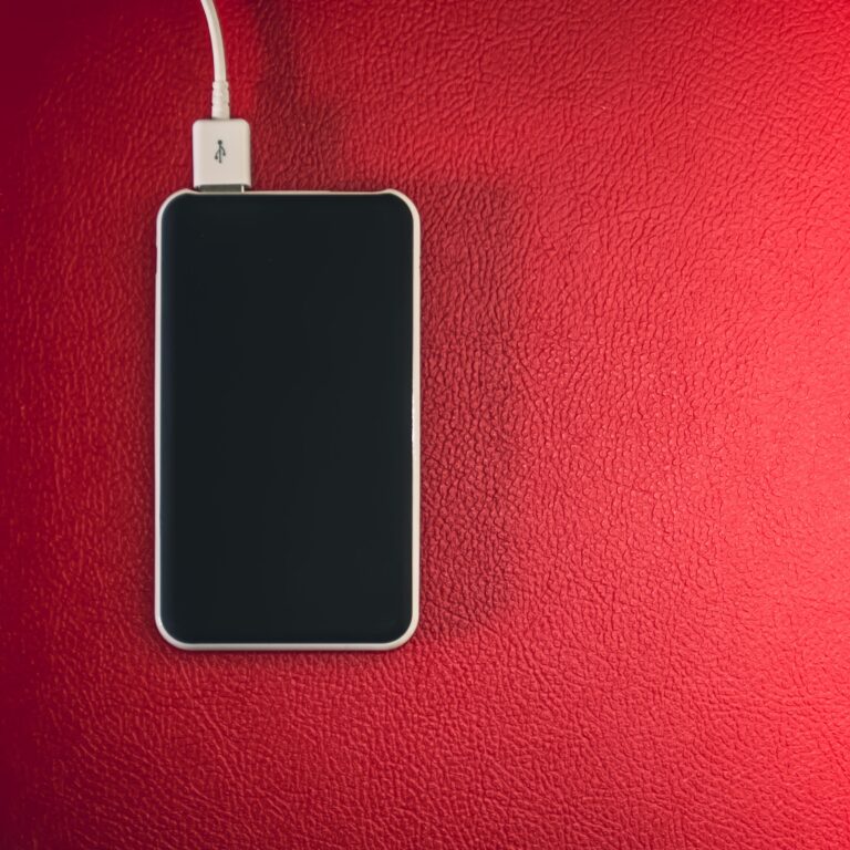 The Old Charger Habit That's Secretly Damaging Your Devices - Featured image