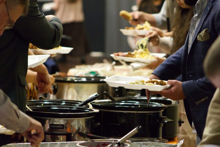 How to Bring Back the Classic Potluck Spread - Featured image