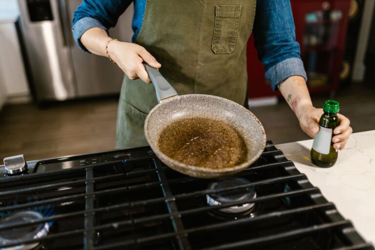 The Hidden Danger Of Reusing Cooking Oil More Than Once - Featured image