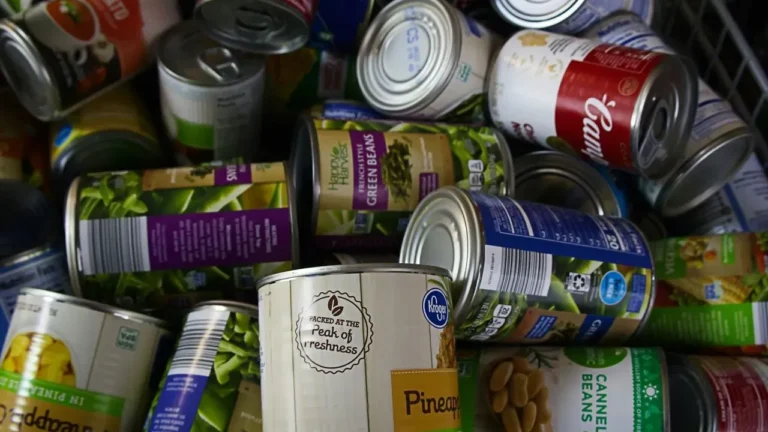 Pantry Staples That Can Actually Turn Dangerous - Featured image