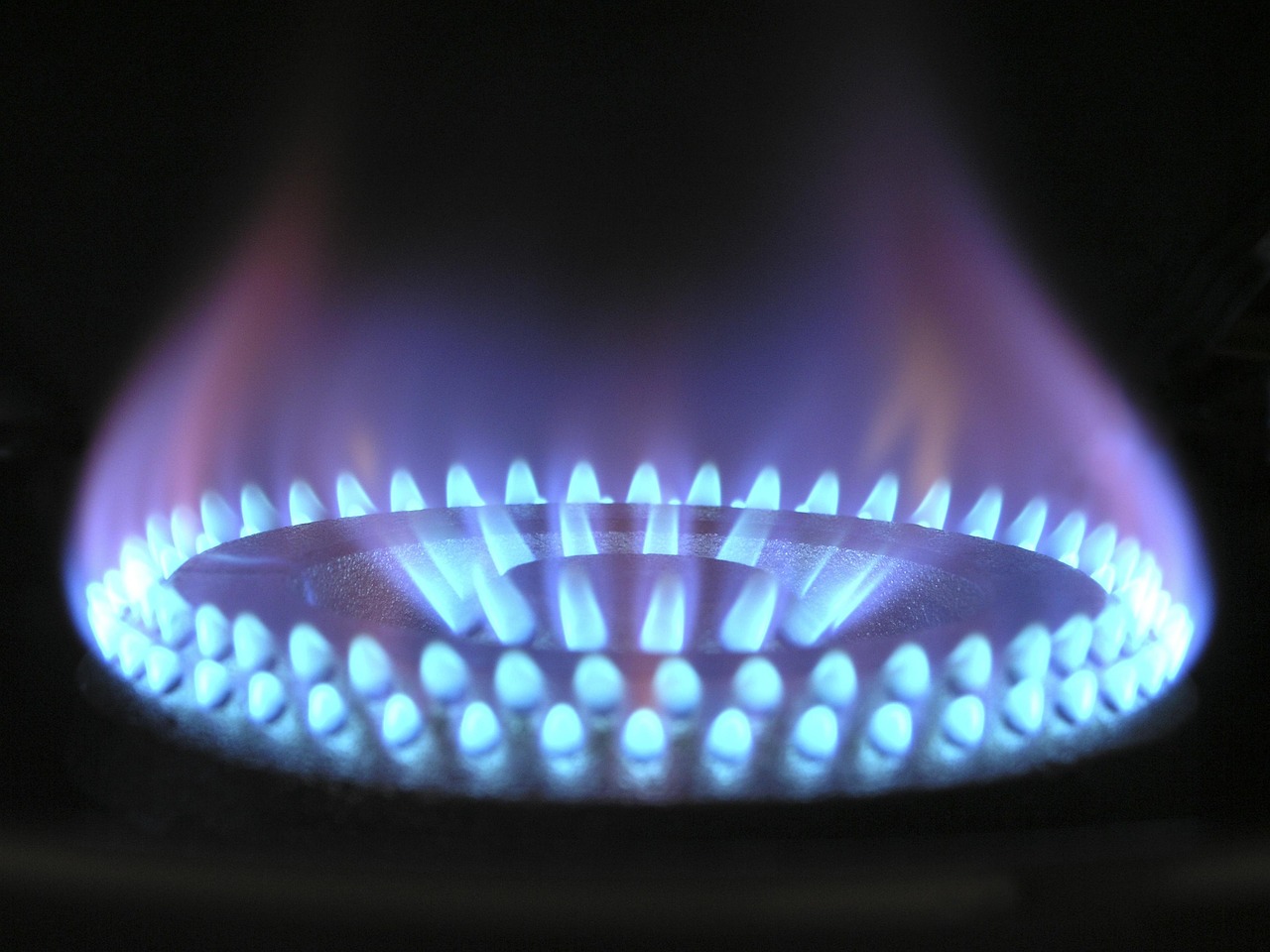 The Common Kitchen Habit Quietly Increasing Your Fire Risk