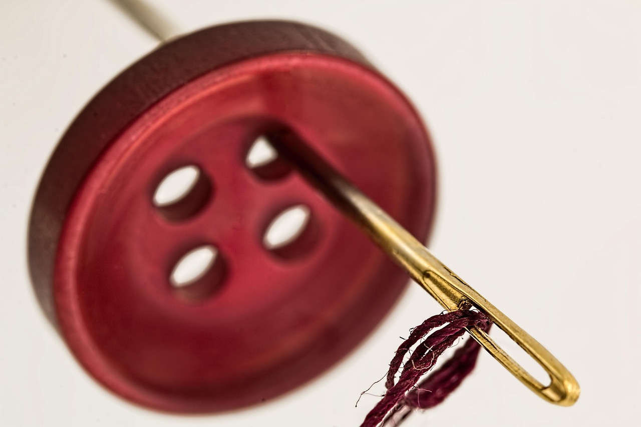 How to Bring Back the Art of Mending Instead of Tossing