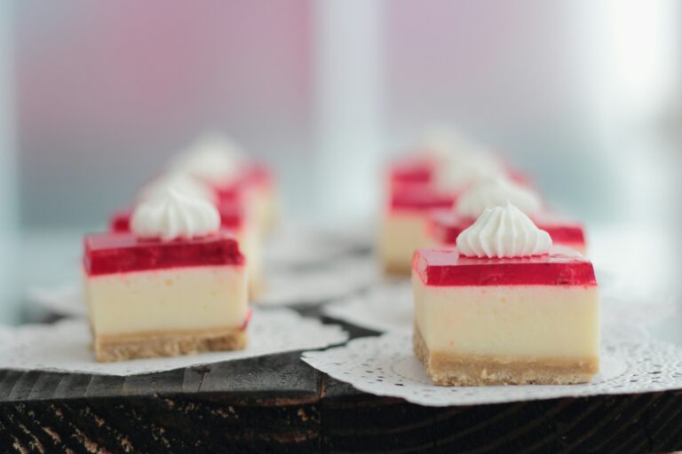 6 Nostalgic Desserts That Should Make a Comeback - Featured image