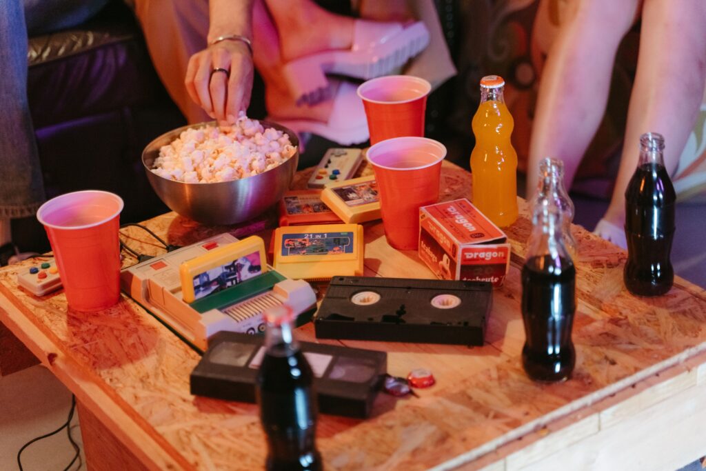 6 Retro Family Night Snacks Everyone Secretly Misses - Featured image