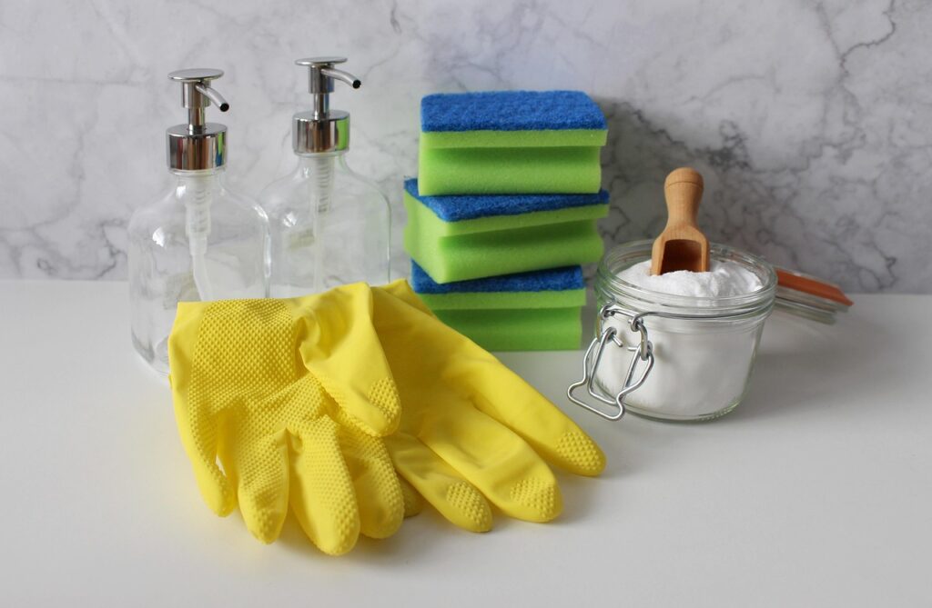 How a $3 Kitchen Staple Removes Years of Grime From Grout - Featured image