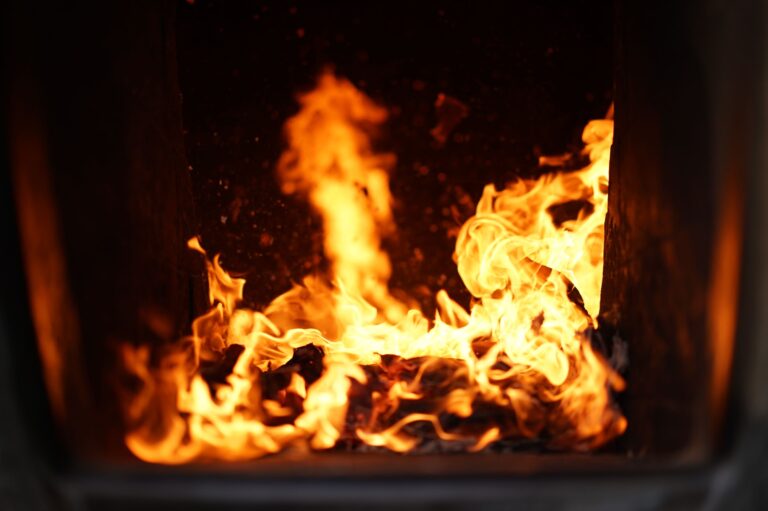 Why That Smell From Your Furnace Shouldn't Be Ignored - Featured image