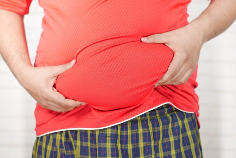 6 Foods That Help Reduce Bloating Almost Immediately - Featured image