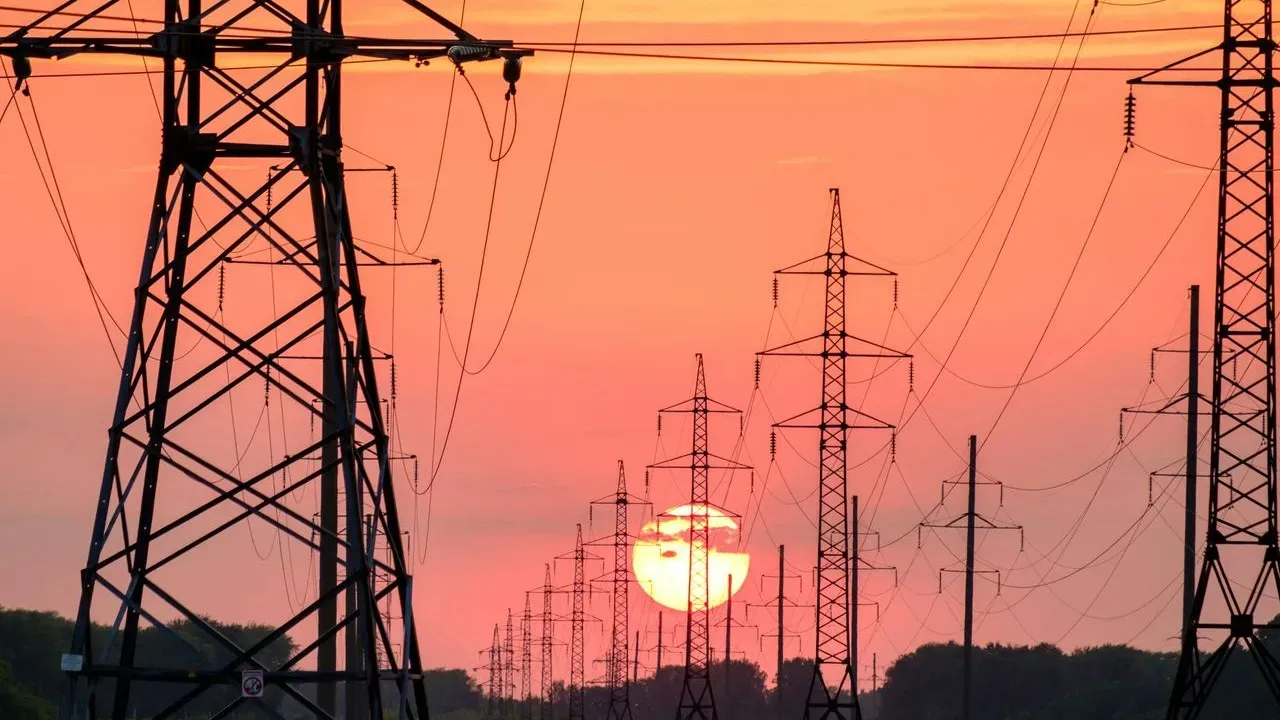 Emergency Heat Alert Hits 17 States—What It Means for Your Garden