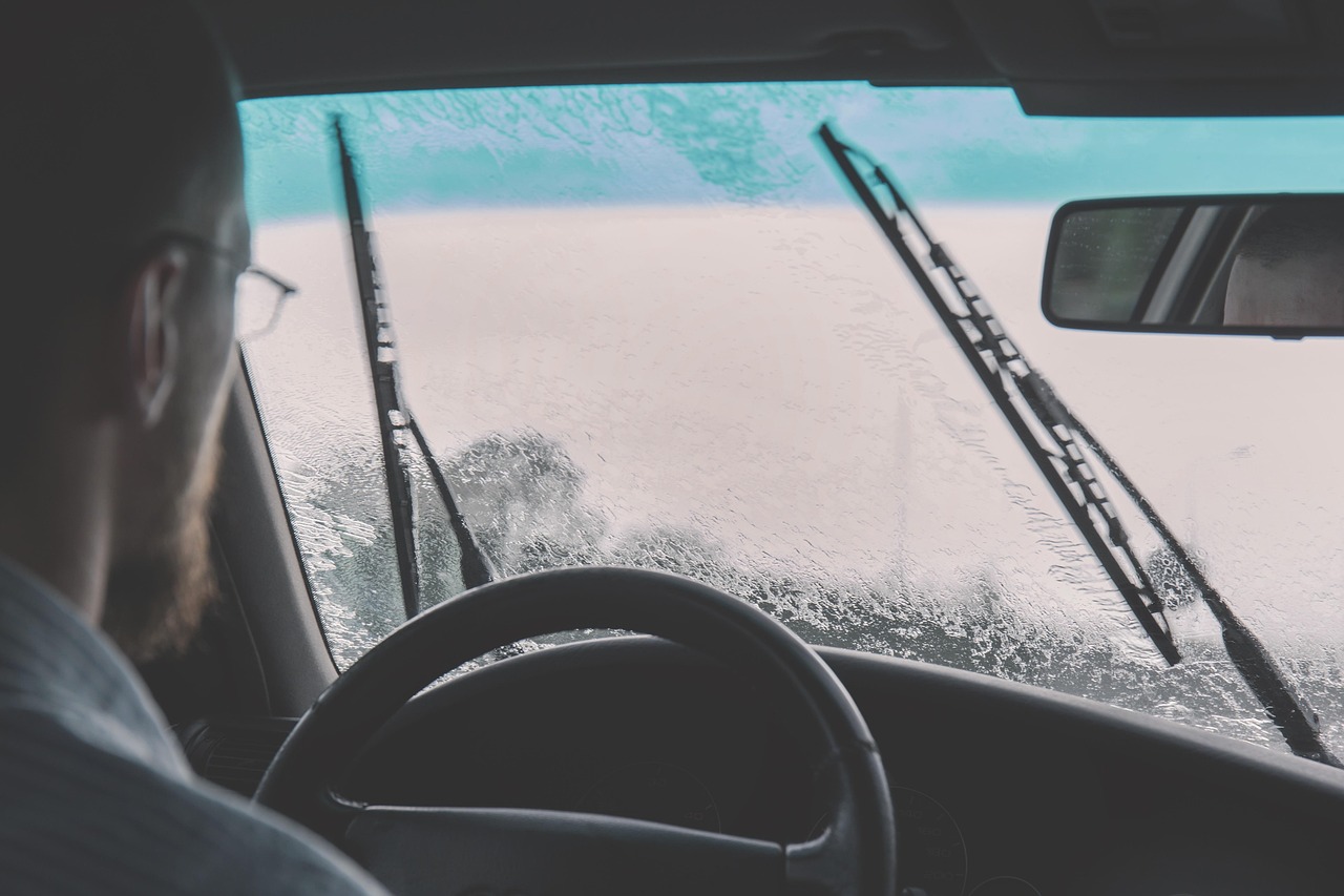 The Windshield Wiper Mistake That Costs You a Whole Replacement