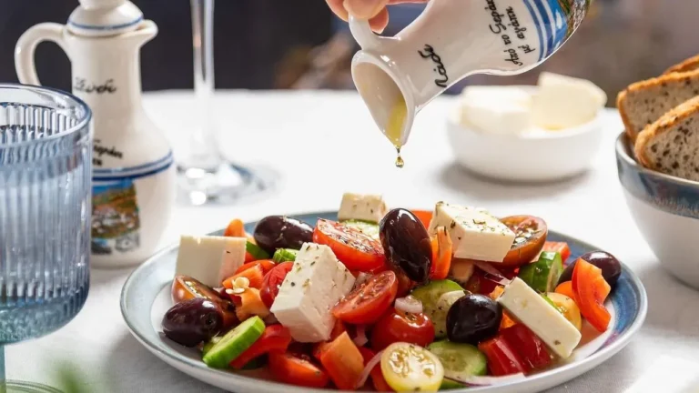 Peak Tomato Season Calls for This Garden-to-Table Fattoush Salad - Featured image