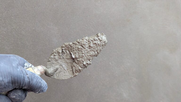 The Rusty Trowel in Your Shed That's Actually a Collector's Item - Featured image