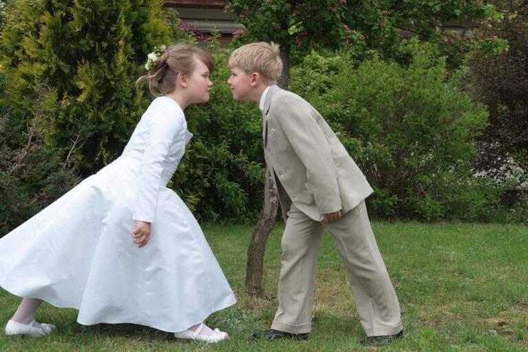 Why Firstborns and Youngest Kids Argue Over the Exact Same Memory - Featured image