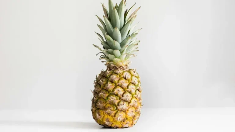Homegrown Pineapples Outperform Store-Bought in Taste - Featured image