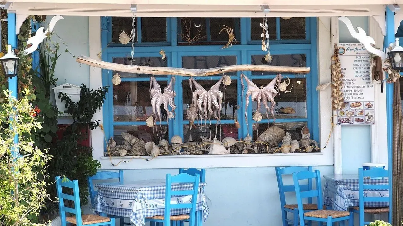 Centuries-Old Taverns Locals Swear Are Haunted