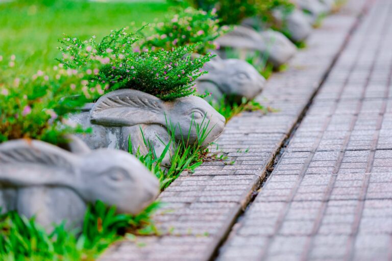 The Common Edging Mistake That's Quietly Letting Grass Invade Your Beds - Featured image