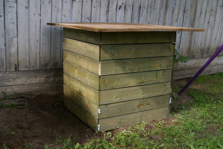The Common Composting Mistakes That Attract Pests Instead of Repelling Them - Featured image