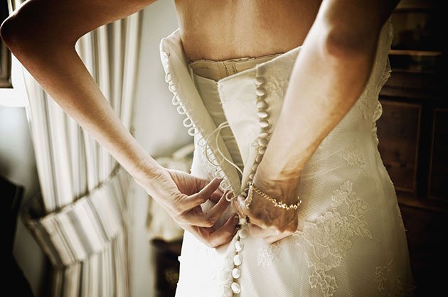 What Wedding Planners Never Tell Couples Until It's Too Late - Featured image