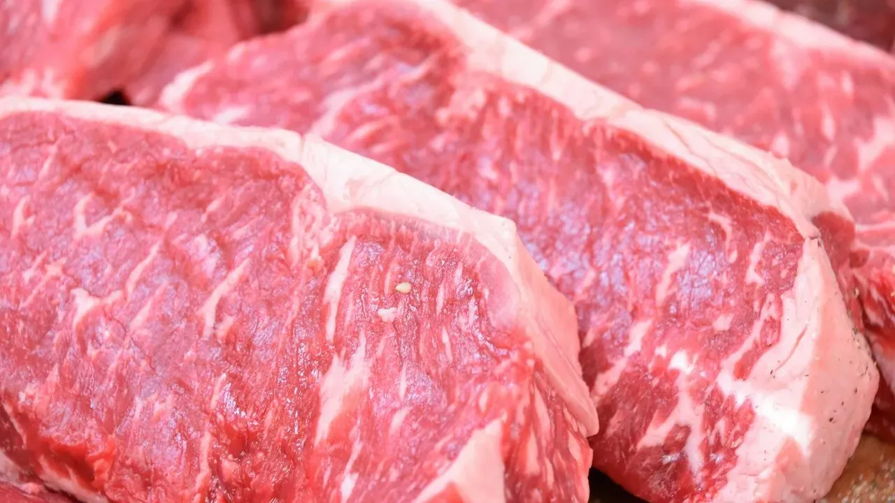 Tyson to Close Three Beef Plants, Cut 2,500 Jobs