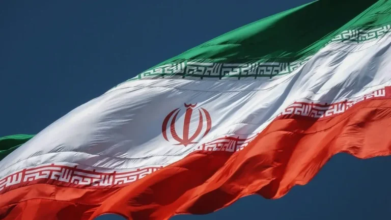 Trump Halts Planned Iran Strike After Regional Peace Framework Takes Shape - Featured image