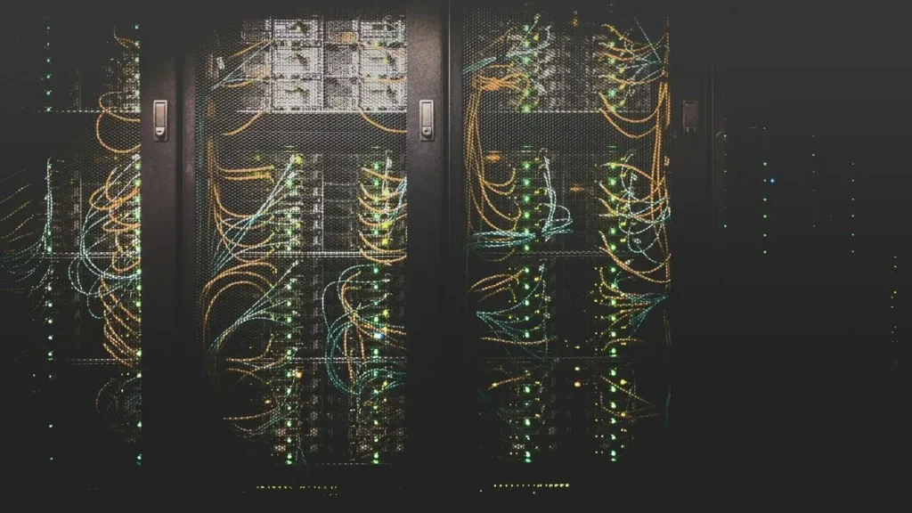 Data Centers Heat Public Bathhouse in New Design - Featured image
