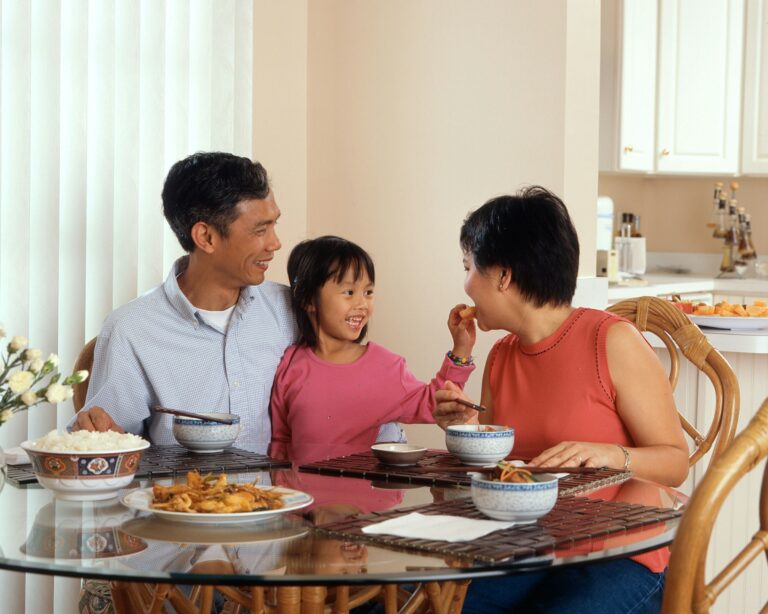 The Sunday Habit Our Grandparents Had That Therapists Say We're Missing - Featured image