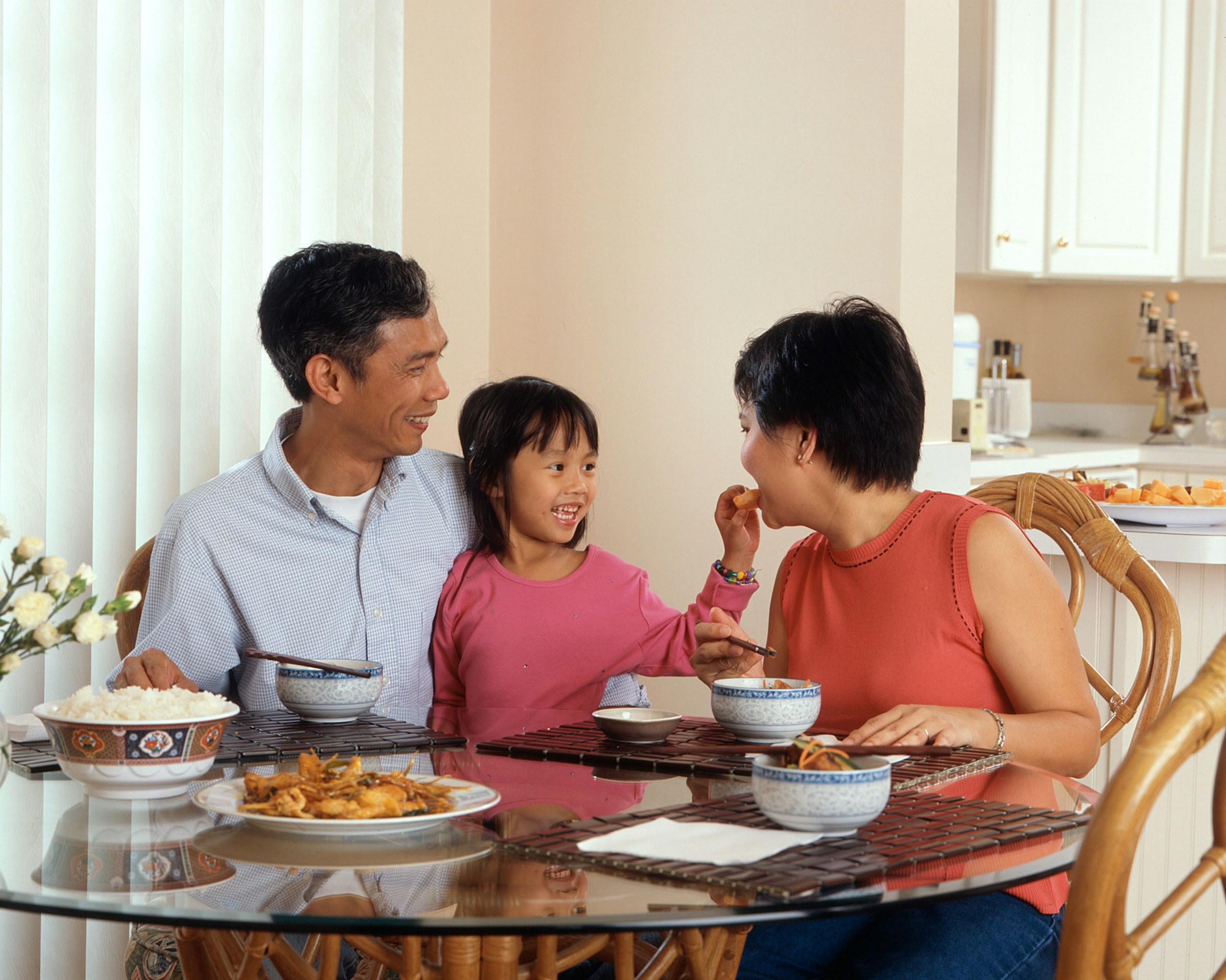 The Sunday Habit Our Grandparents Had That Therapists Say We're Missing