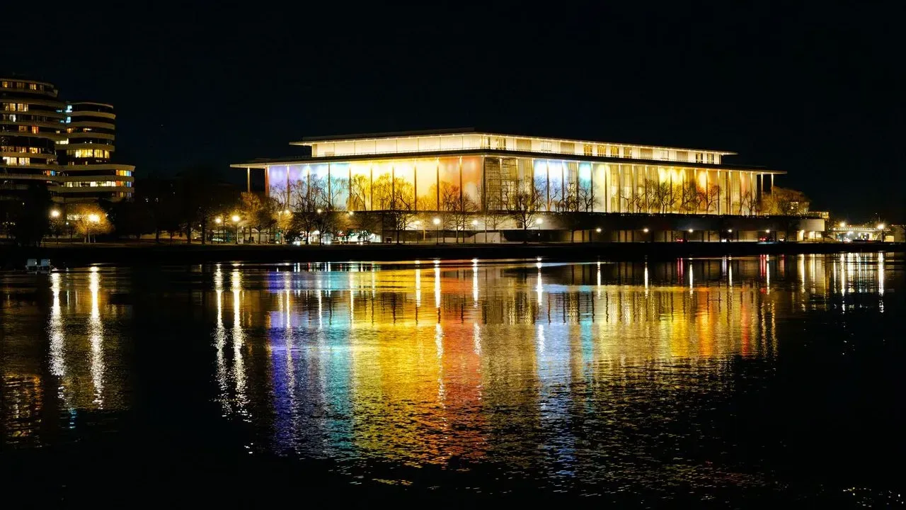 Kennedy Center Board Endorses Adding Trump Name to Performing Arts Venue Facade