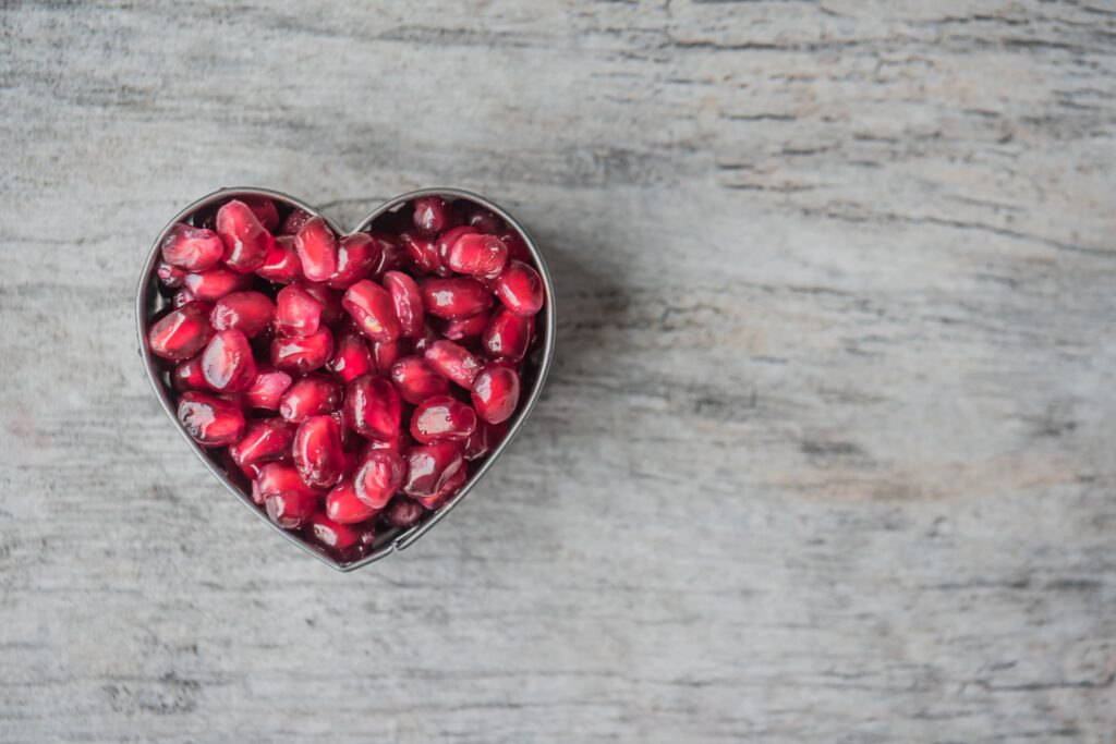 7 Foods That Naturally Thin Your Blood Without Medication - Featured image