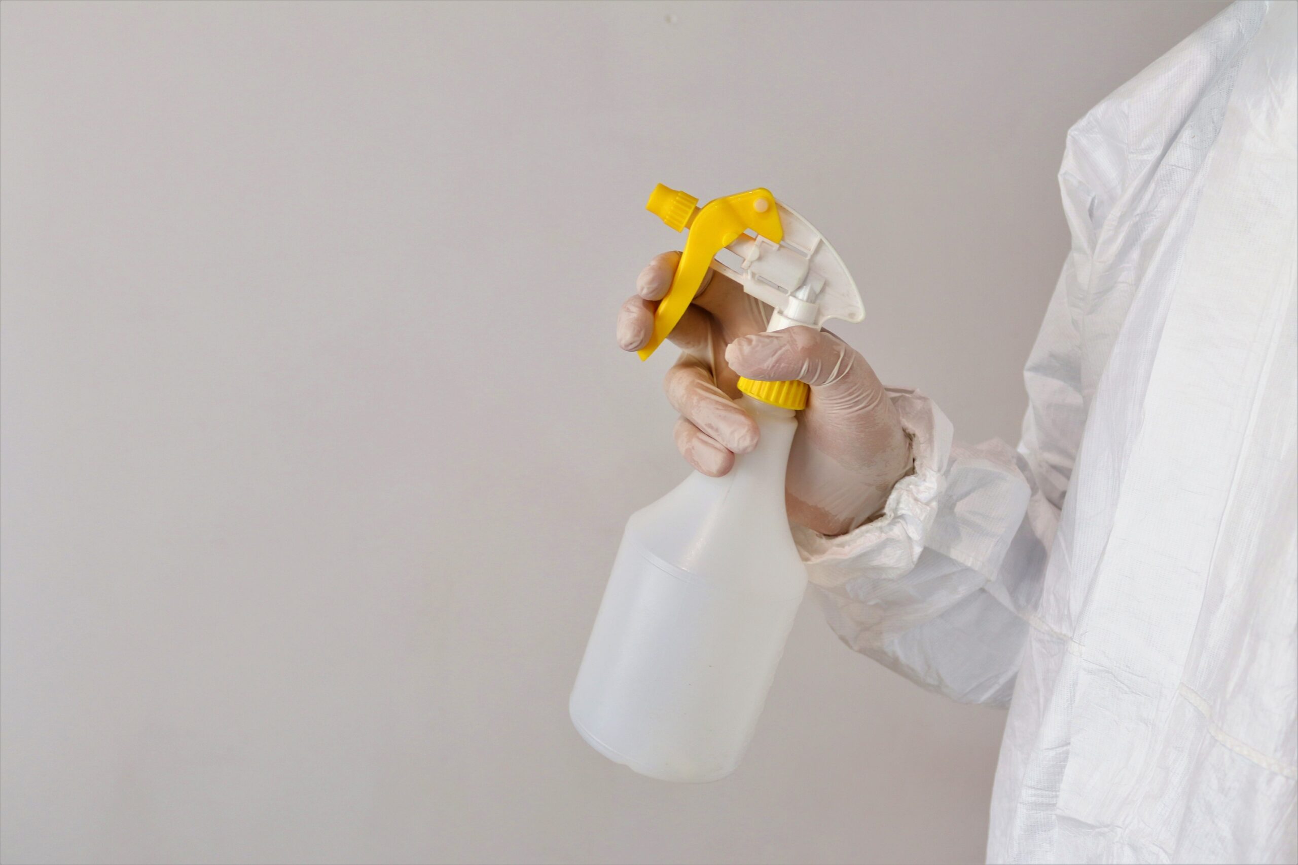 The Backyard Chemical Combination You Should Never Mix