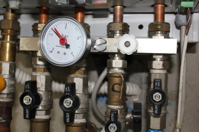 The Common Habit That's Secretly Draining Your Water Heater - Featured image