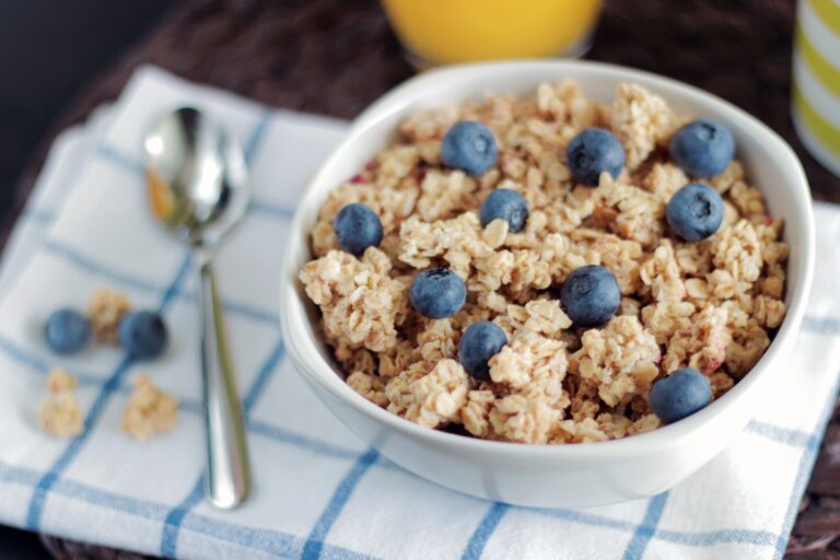 7 High-Fiber Foods That Keep You Full for Hours - Featured image