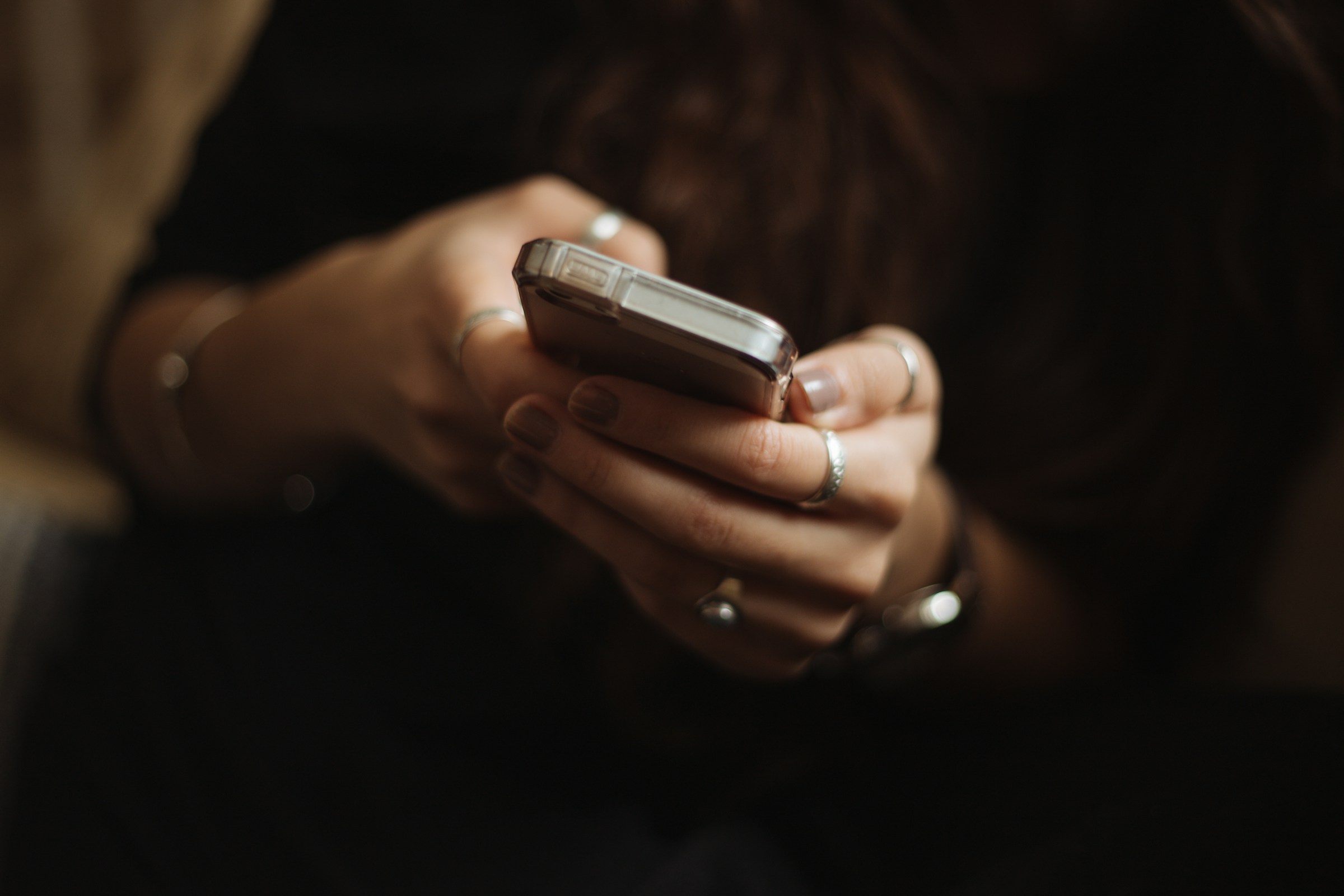 The Package Delivery Text Scammers Use Most This Time of Year