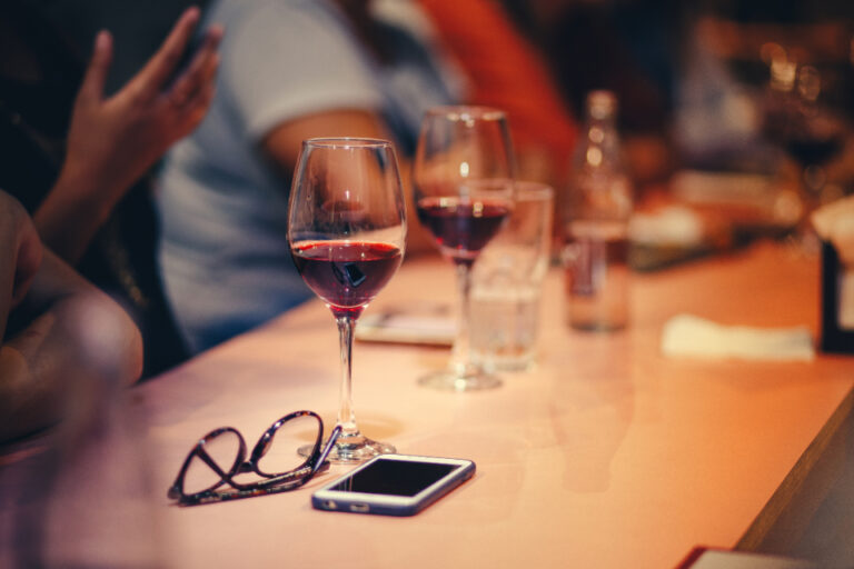 Why Group Chats Go Silent the Moment Someone Asks a Direct Question - Featured image
