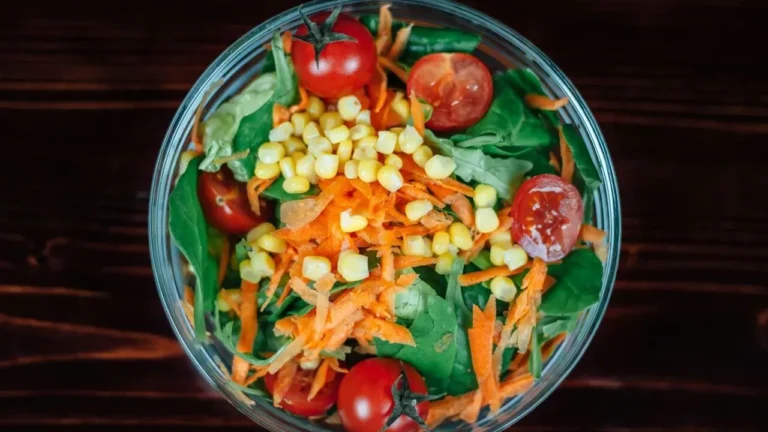 Fresh Sweet Corn Meets Cheese in a Simple Late-Summer Salad - Featured image