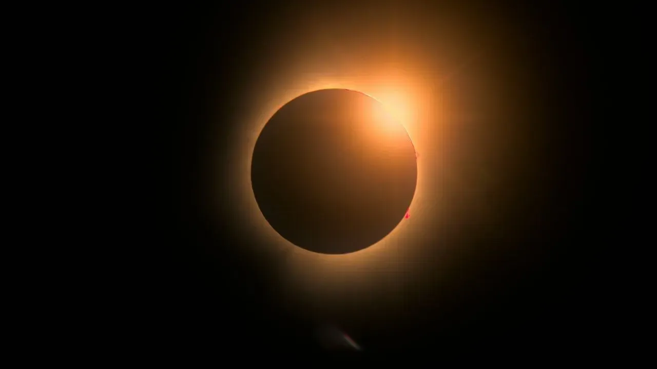 Wednesday Brings Solar Eclipse, Meteor Shower, Planet Parade